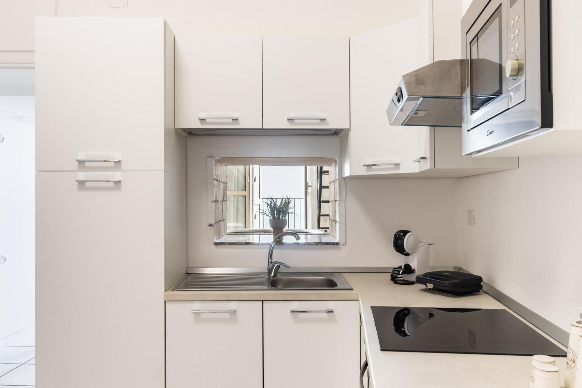 Fronte Mare Apartments & City Views Syracuse ภายนอก รูปภาพ